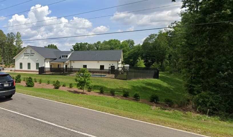 Auburn Oaks Animal Clinic