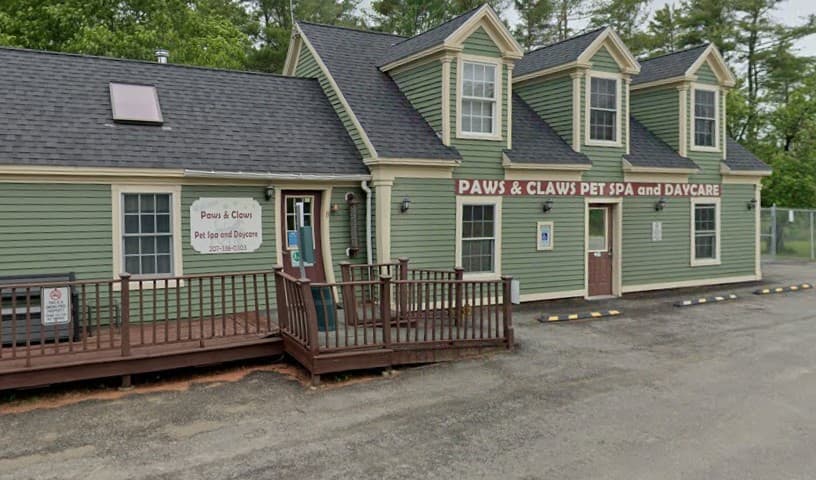 Paws & Claws Pet Spa and Grooming