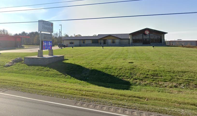 Animal Hospital of North Alabama, Paws & Claws Pet Lodge