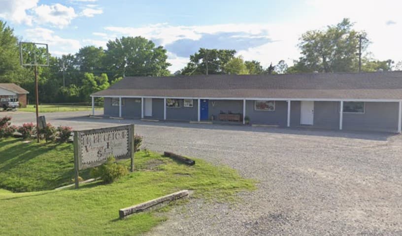 BR Cato Veterinary Clinic