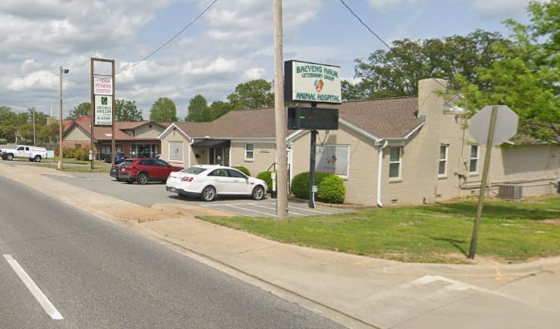 Baeyens Hauk Veterinary Hospital