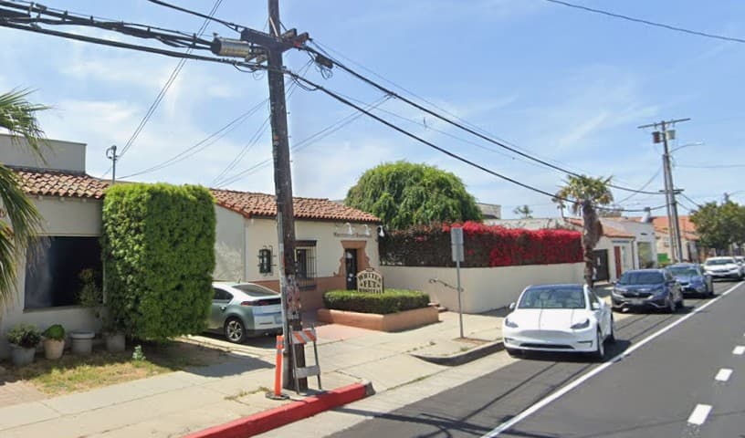 White's Pet Hospital