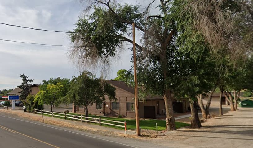 VCA Tiara Rado Animal Hospital