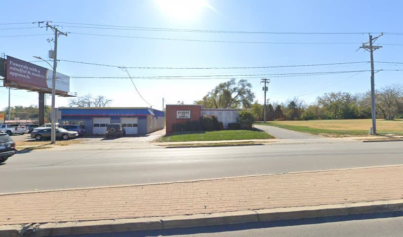 Riordan Pet Hospital: Olds June DVM