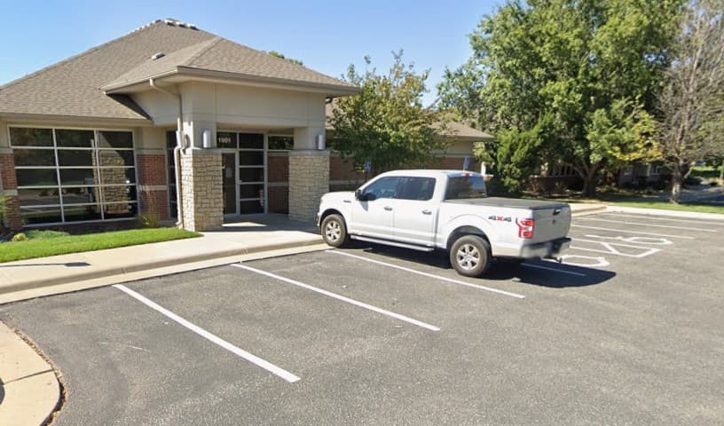 Sisters Veterinary Clinic