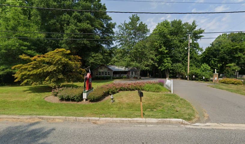Highway Veterinary Hospital