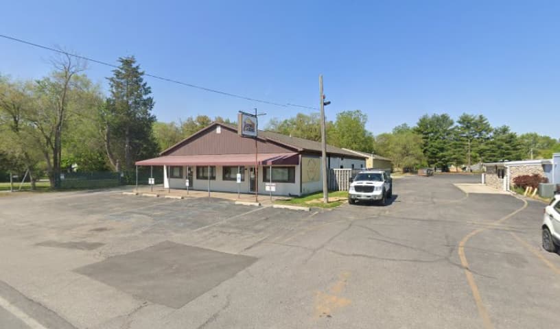 Paws & Claws Animal Hospital