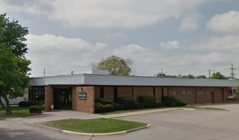 South Locust Veterinary Clinic