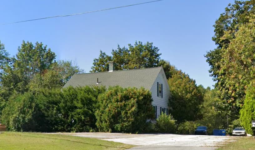 State Line Veterinary Hospital