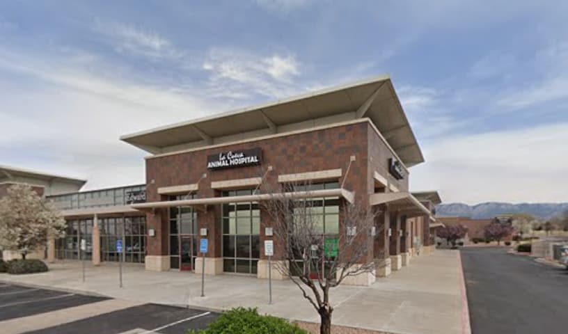 La Cueva Animal Hospital