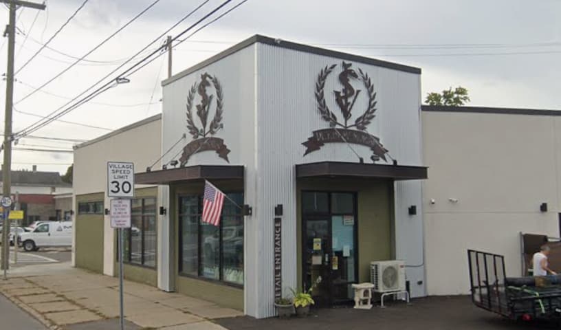 Dickin Memorial Animal Hospital