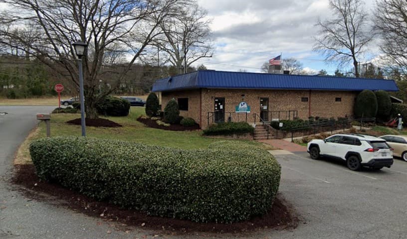 TotalBond Veterinary Hospital at Forestbrook