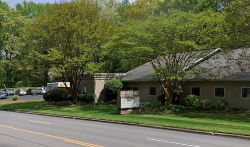 Lawndale Veterinary Hospital