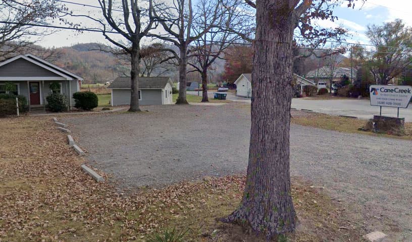 Cane Creek Animal Clinic and Equine