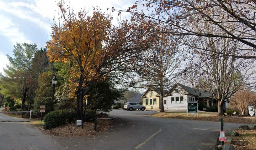 Vista Falls Veterinary Hospital