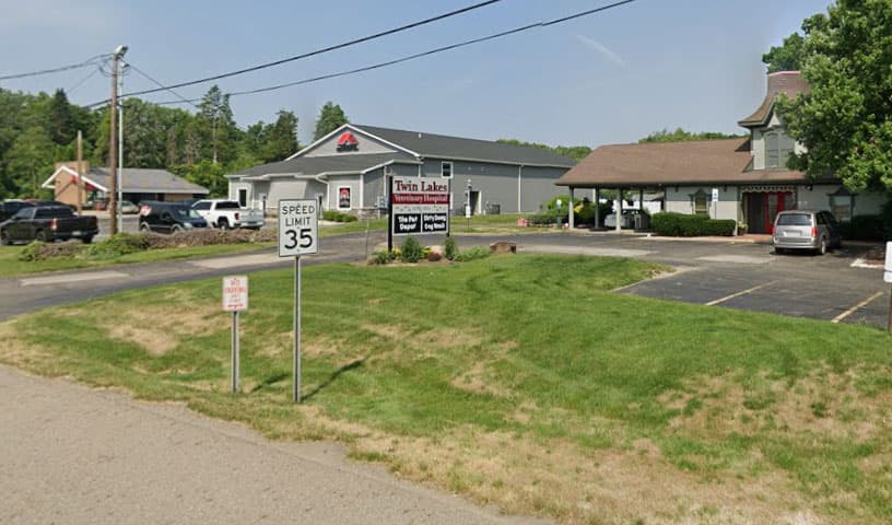 Twin Lakes Veterinary Hospital