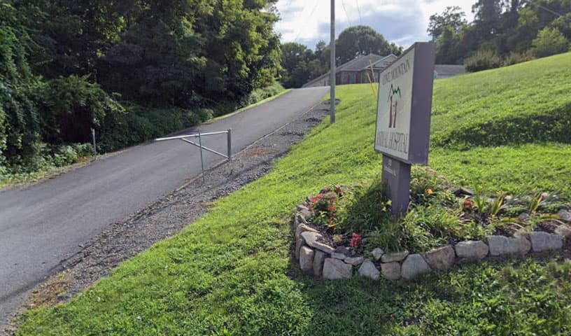 Cove Mountain Animal Hospital