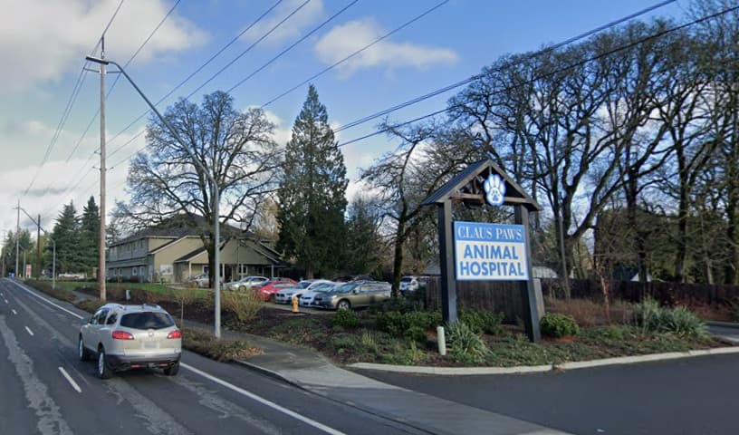 Claus Paws Animal Hospital