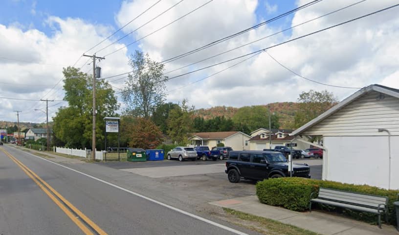 Country Roads Veterinary Hospital