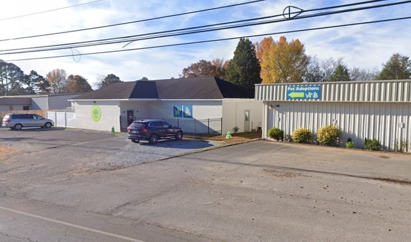 A New Leash on Life Adoption Center
