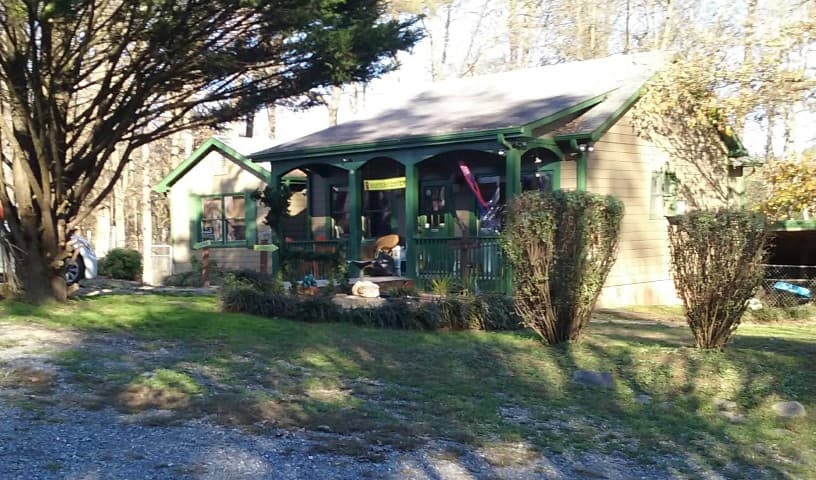 Pickens Animal Rescue