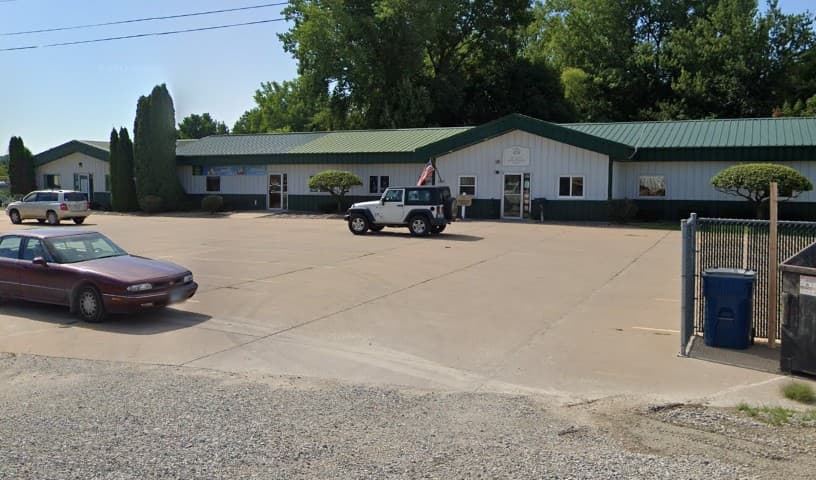 Quad City Animal Welfare Center Adoption & Education Center