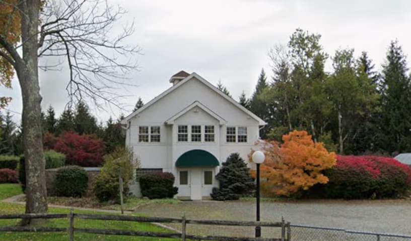 Eleventh Hour Rescue Dog Kennel