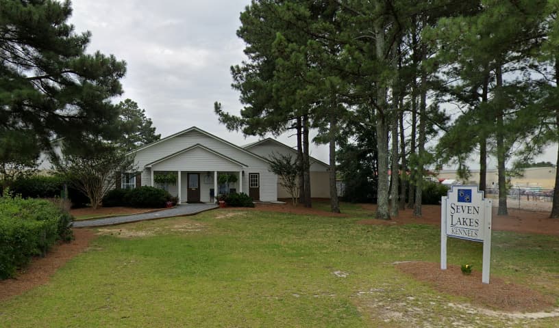 Seven Lakes Kennels
