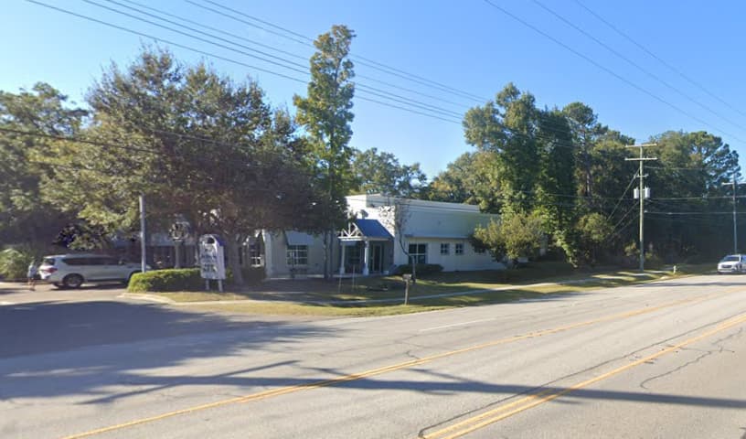 Pet Helpers Adoption Center and Spay/Neuter Clinic