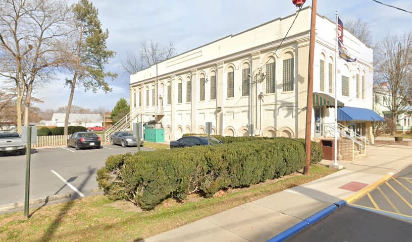 Hardy County Dog Shelter